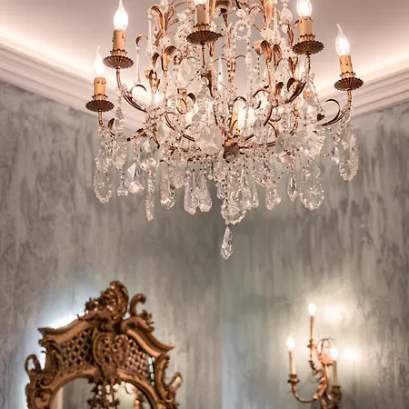 Demartini Palace 아파트 풀라