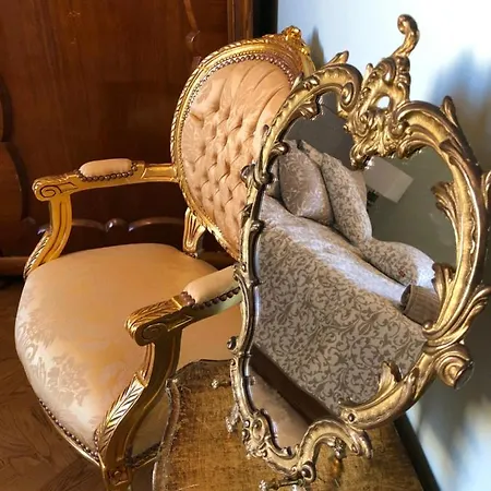 Demartini Palace Pula