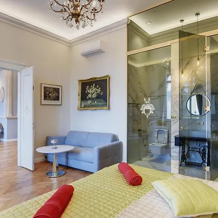 Demartini Palace Apartment Pula