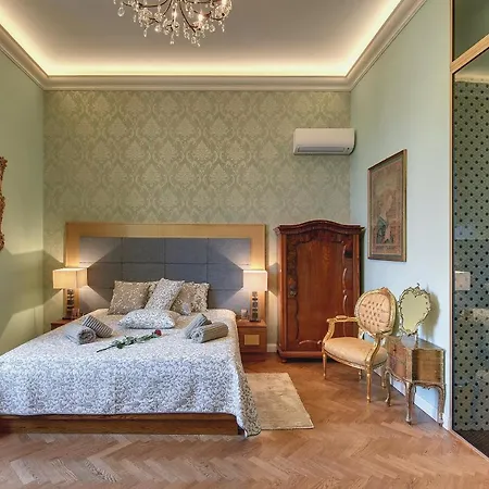 Apartment Demartini Palace Pula