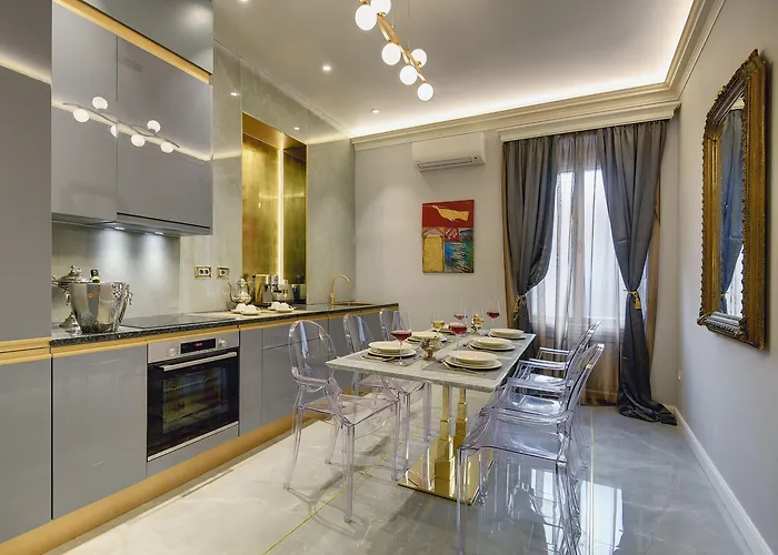 Demartini Palace Apartman Póla