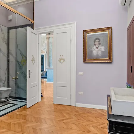 Demartini Palace Apartment *