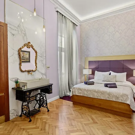 Apartment Demartini Palace