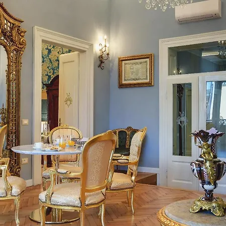 Demartini Palace Pula