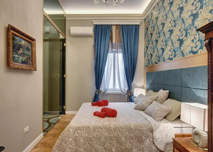 Demartini Palace Apartman *