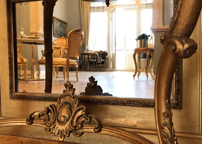 Demartini Palace Apartment